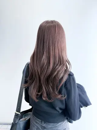 ロング カラー 顔周りレイヤーカット 透明感カラー達冨のヘアスタイル