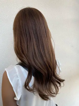 ロング 廣岡 采音のヘアスタイル