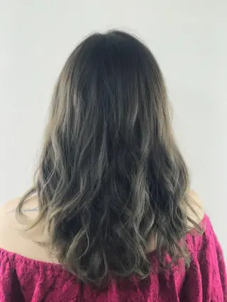 セミロング カラー 小沢 佑次のヘアスタイル