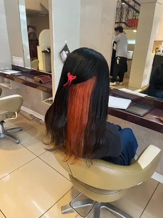 セミロング カラー 八重樫 夢愛のヘアスタイル