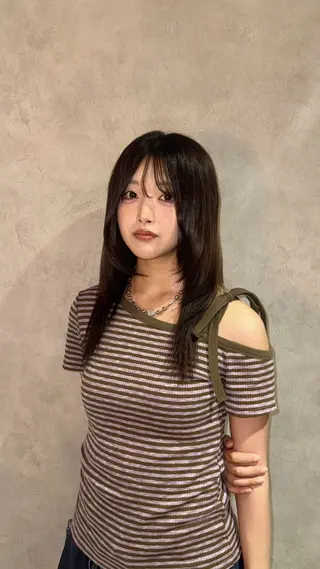 ロング まゆ/透明感カラー 🤍のヘアスタイル
