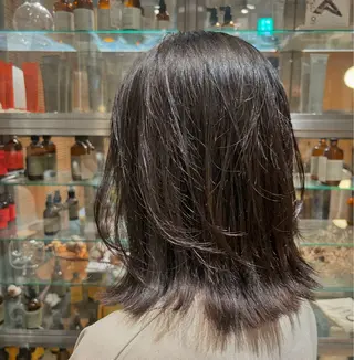 ミディアム 山﨑 心優のヘアスタイル