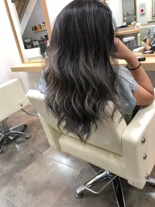 ロング カラー 髪質改善/ ブリーチ/中尾のヘアスタイル