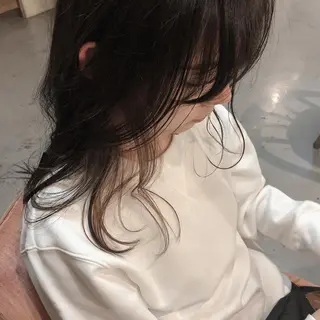 ロング カラー 泊 紗羅のヘアスタイル