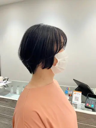 ショート NEST by chord所属・サキ🤍ハイトーン 🩰くびれ巻きヘアのヘアスタイル