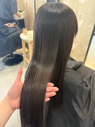 ロング 中村 潮音のヘアスタイル