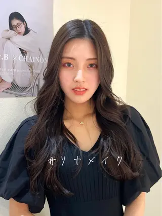 ロング カラー ヘアアレンジ 🤍layer🤍 リナのヘアスタイル