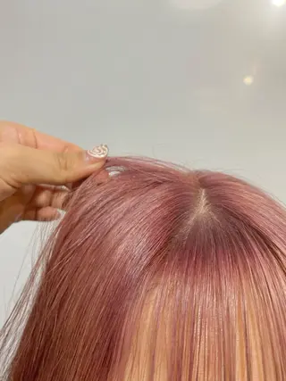 セミロング カラー ヘアアレンジ ツガミ リナのヘアスタイル