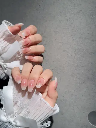 ネイル I-nailロング /ワンホン/キラキラのネイルデザイン