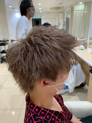 ショート カラー IwAsh中山所属・✂︎中山ブリーチ・ パーマ✂︎露木智也のヘアスタイル