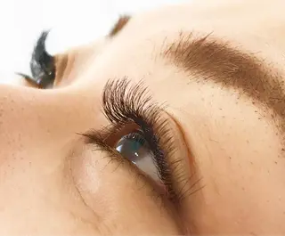 マツエク・マツパ Lotus.所属・Lotus. makoのエステ・リラクイメージ