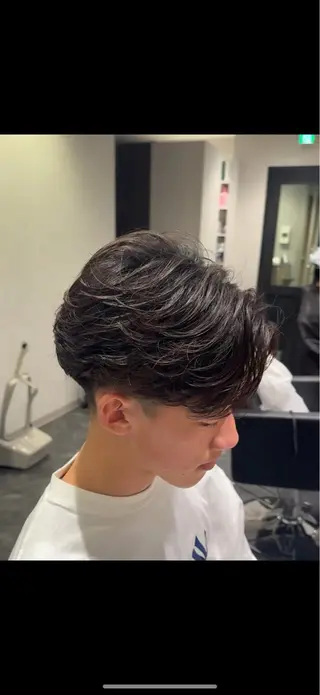 ミディアム パーマ メンズ メンズパーマ特化 美容師kouyaのヘアスタイル