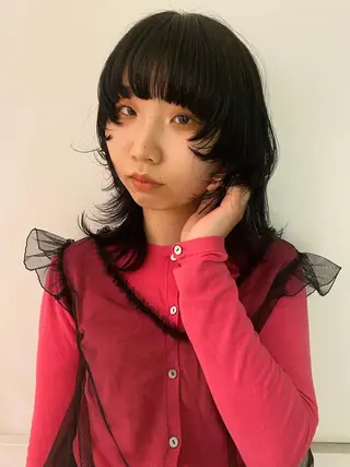 ミディアム musiiik saya/今泉のヘアスタイル