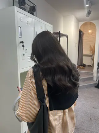 セミロング カラー パリピ師🐉 Mashuのヘアスタイル