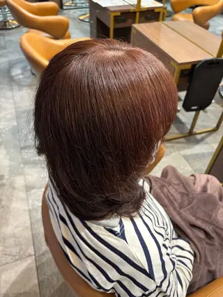ミディアム 傷めない白髪ぼかし/ ワタナベユウマのヘアスタイル