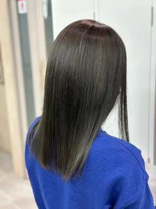 セミロング カラー 🤍透明感カラー🤍 Moeのヘアスタイル