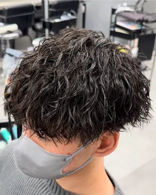 パーマ メンズ 🌀メンズパーマ🌀 縦落ち/波巻きのヘアスタイル
