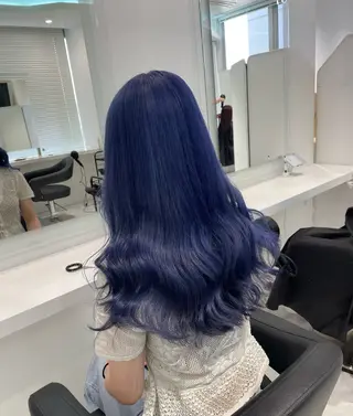 ロング カラー ヘアアレンジ 🩵ダメージレス艶感 ハイトーン🩷のヘアスタイル