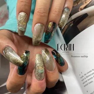 ロング écrin所属・kouno megumiのネイルデザイン