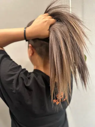 セミロング カラー K Harukaのヘアスタイル