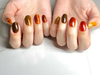 ミディアム ネイリスト シンのネイルデザイン