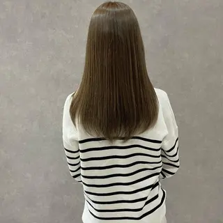 セミロング カラー はちすか るかのヘアスタイル