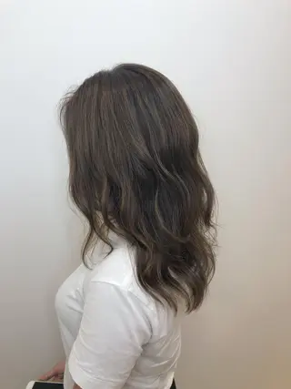 セミロング カラー 齋藤 らいのヘアスタイル