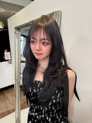 ロング 三浦 若奈のヘアスタイル