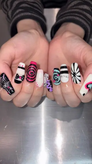 ネイル 👽個性派ネイル🎀 komachiのマツエク・マツパデザイン