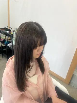 ロング カラー build所属・秋山 花音のヘアスタイル