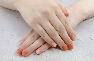 ネイル 𝑅𝐴𝑁𝑂𝑁 𝐴𝑌𝐴𝐾𝐴のネイルデザイン