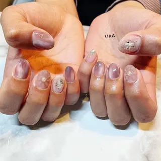 ネイル UrakoNail 《nail》のネイルデザイン