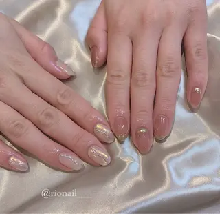 ネイル 𝘙𝘪𝘰𝘯𝘢 ...🕯🤍のネイルデザイン