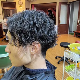 メンズ FREEX所属・特殊パーマ 片山恭兵のヘアスタイル