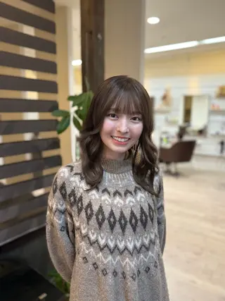 ミディアム 三原 つばさのヘアスタイル