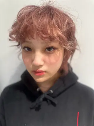 カラー unique所属・ブリーチデザイン 指名No1松原吹季のヘアスタイル