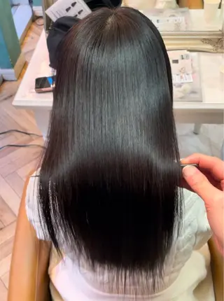 ロング 美髪縮毛矯正🤍 レイヤー/Shinaのヘアスタイル