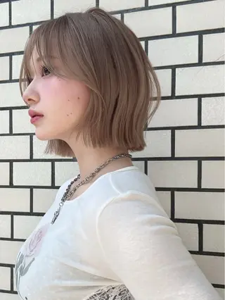 ショート カラー 小顔ボブ jilblanカホのヘアスタイル