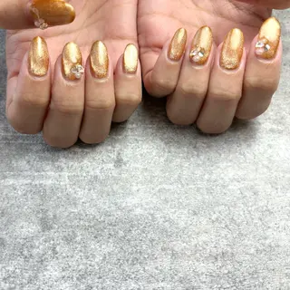 ネイル 及川 莉奈のネイルデザイン