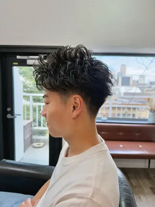 ショート パーマ メンズ メンズ/フェザー ショート/isseyのヘアスタイル