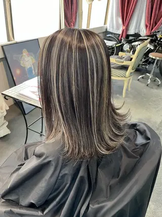 ミディアム カラー Mariana雛/ 西大分/ハイライトのヘアスタイル