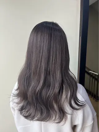 ロング カラー Aimee Shieのヘアスタイル