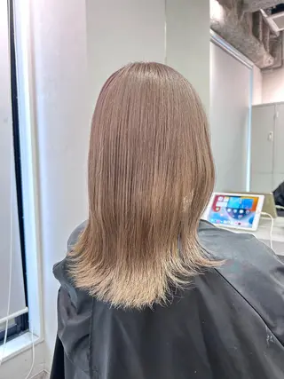 ミディアム カラー ハイトーン&髪質改善 &韓国エクステ🤎のヘアスタイル