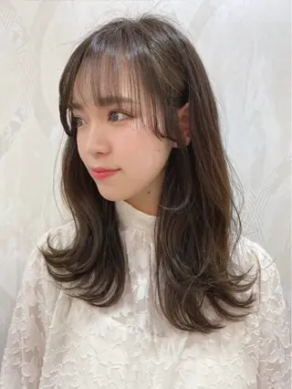セミロング AFLOAT 武蔵小杉のヘアスタイル