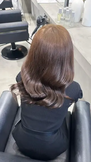 カラー Something RIHOのヘアスタイル