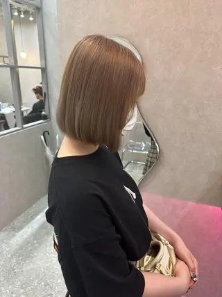 ショート カラー ヘアアレンジ yuuto🌈 冬の透け感カラーのヘアスタイル