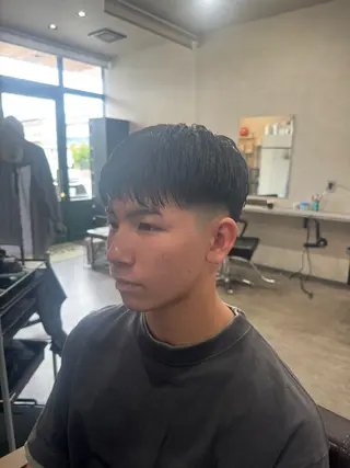 ショート メンズ 鈴木 陸のヘアスタイル
