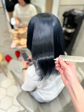 セミロング カラー costes 今井芽依のヘアスタイル