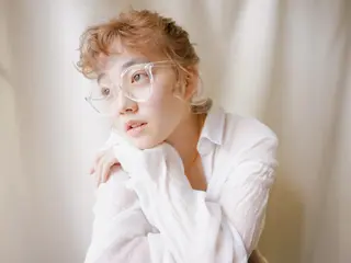 カラー N° rico 名駅のヘアスタイル
