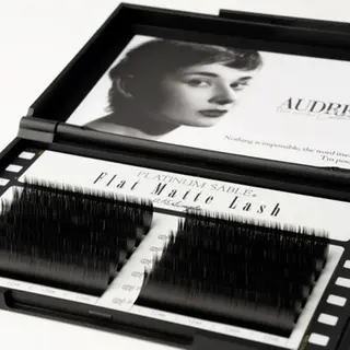 マツエク・マツパ SEGAWA HARUKAのネイルデザイン